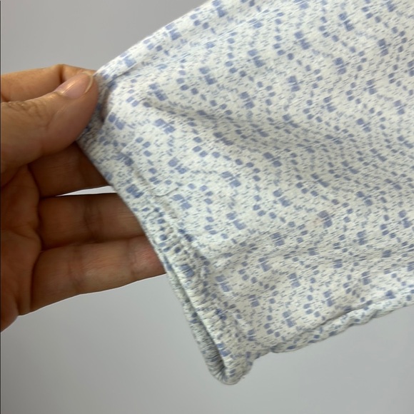 Eddie Bauer Blue and White Embellished Blouse with Bib Collar Size M - Picture 7 of 11